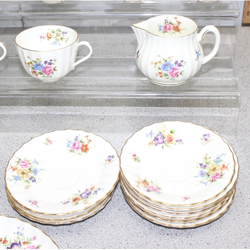 1789 - An extensive Royal Worcester Roanoke pattern tea set to inc teapot