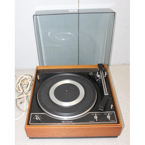 777 - Mixed lot of vintage audio to include a Garrard Ap75 turntable & a vintage GB Equipment Ltd. table-t... 