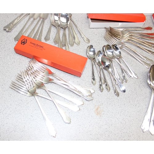 1012 - Large qty of Cooper Brothers 'Dubarry' pattern silver-plated cutlery, some in boxes, approx 5.5kg gr... 