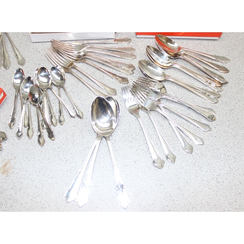 1012 - Large qty of Cooper Brothers 'Dubarry' pattern silver-plated cutlery, some in boxes, approx 5.5kg gr... 