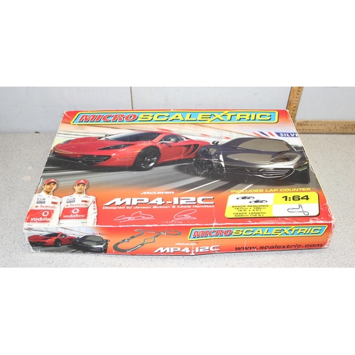 1515 - Scalextric Velodrome Cycling set in original box