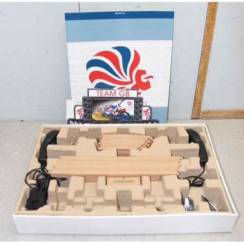 1516 - Micro Scalextric MP4-12C set in original box