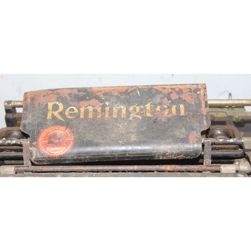 664 - Antique Remington No. 7 typewriter