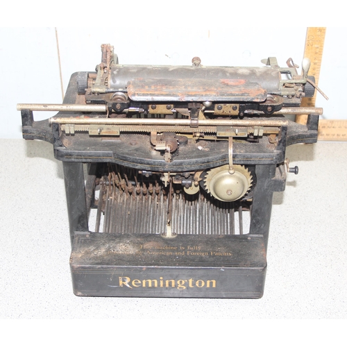 664 - Antique Remington No. 7 typewriter