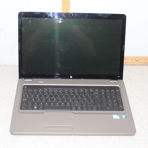 755 - HP laptop with case