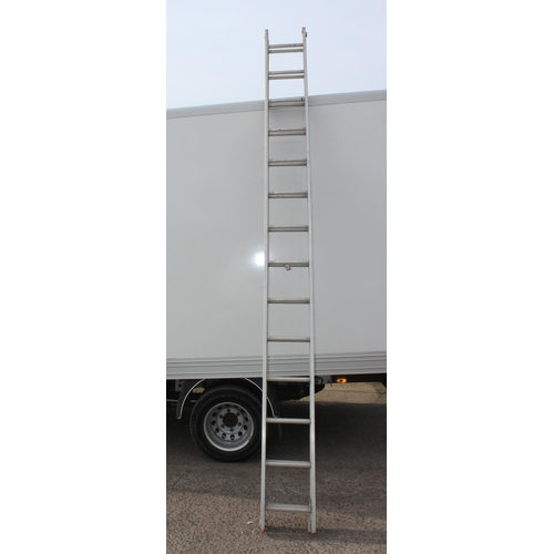 804 - Large extending Clima aluminium ladder