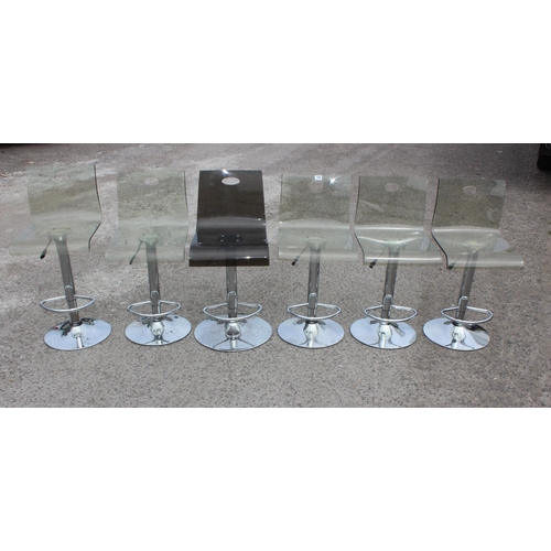 159 - A matched set of 6 Eliza Tinsley Perspex and chrome bar stools