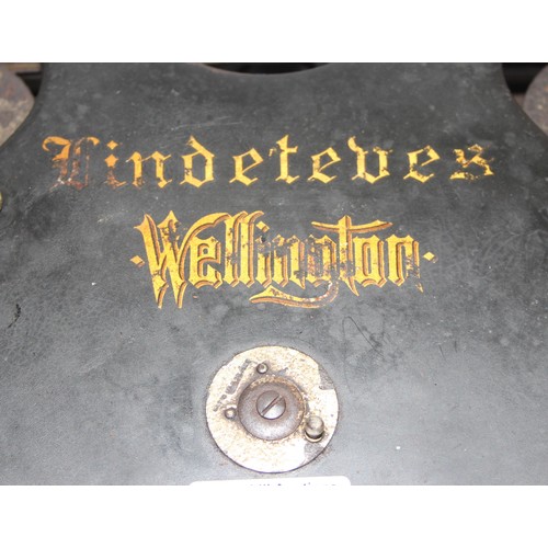 662 - Antique Wellington typewriter with case