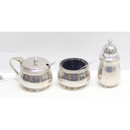 1052 - Boxed Sterling Silver cruet set by JB Chatterley & sons matching hallmarks for Birmingham 1985, gros... 