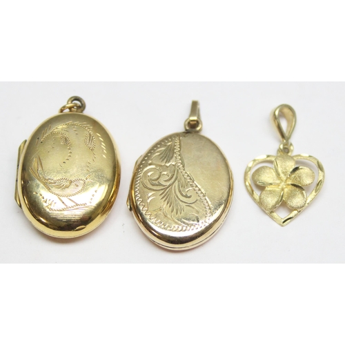 1149 - 2 9ct gold back and front lockets and a 10ct gold floral pendant, approx 7.94g gross