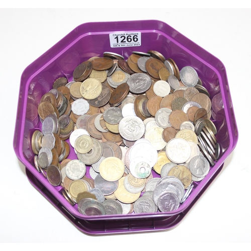 1266 - Approx. 2.5kg gross of mixed world coins