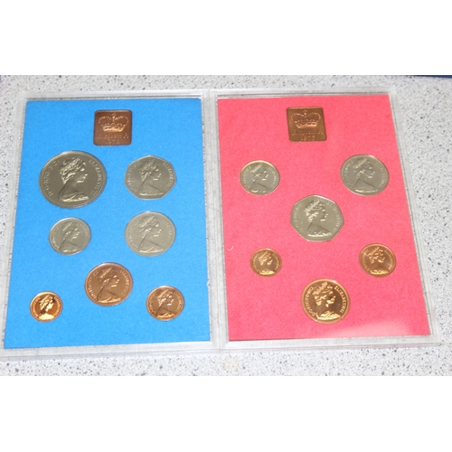 1284 - 9 Royal Mint Great Britain & Northern Ireland uncirculated coin sets in packaging 1972, 73, 75, 77, ... 