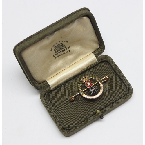 1423 - A WW2 period 15ct gold and enamel sweetheart brooch relating to the York & Lancaster Regiment, in Sp... 