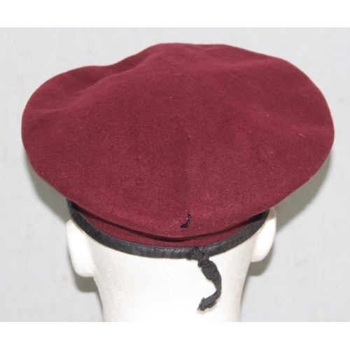 1440 - WWII Paratrooper beret airborne battalion badged to Oxford & Bucks, dated 1943