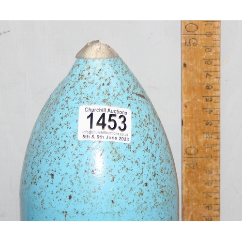 1453 - 2 x tank training ammunition, tallest standing 51cm