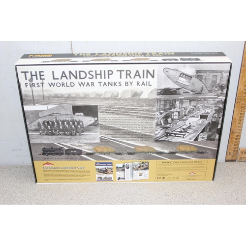 1544 - Graham Farish for Bachmann N gauge land-ship train set, seemly complete