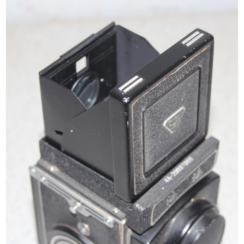 693 - A vintage Seagull TLR camera