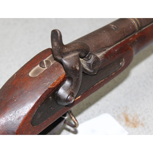 1401 - Indian Arsenal Pattern 1858 Enfield Percussion Rampart or Wall Gun with 48inch barrel and Indian loc... 