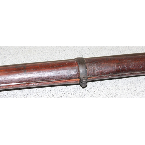 1401 - Indian Arsenal Pattern 1858 Enfield Percussion Rampart or Wall Gun with 48inch barrel and Indian loc... 