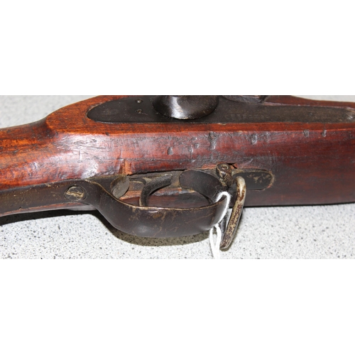 1401 - Indian Arsenal Pattern 1858 Enfield Percussion Rampart or Wall Gun with 48inch barrel and Indian loc... 