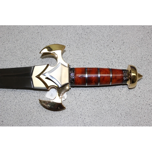 1405 - Hibben fantasy centurion dagger, No. 36 of limited gold edition contained in original box with maker... 