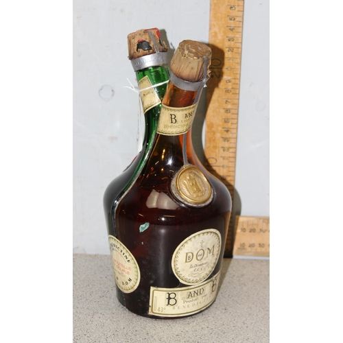 1601 - An unusual double bottle of Benedictine liqueur