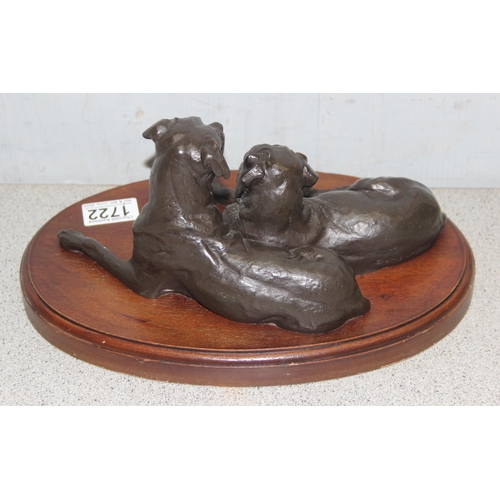 1722 - Doris Lindner (XX), bronzed sculpture of 2 recumbent dogs on wooden base