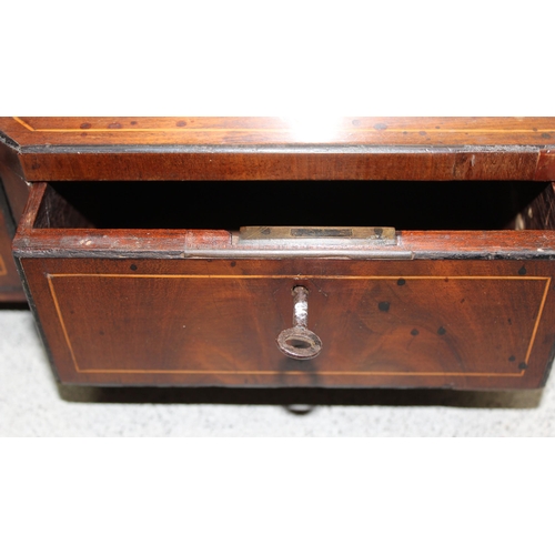 277 - Mahogany Edwardian inlayed dressing table mirror over 3 drawers