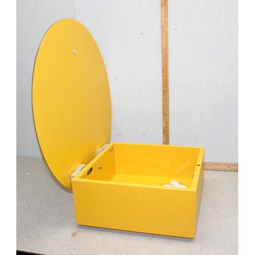 35 - An Italian designed wall cabinet by Lago, of circular form in yellow, approx 68cm in diameter