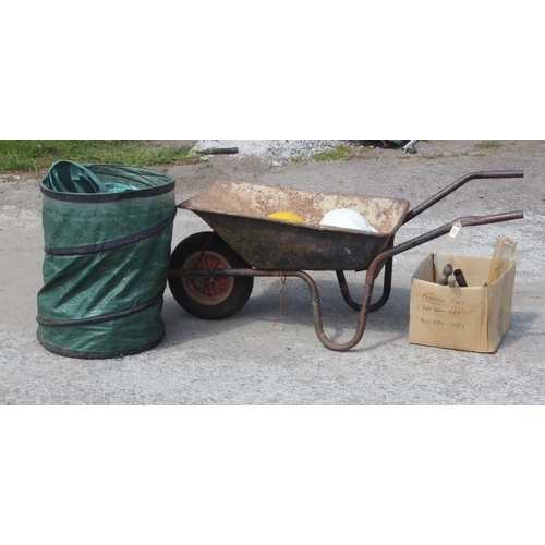 335 - Qty of garden tools to incl wheel barrow, brooms/brushes and hand tools