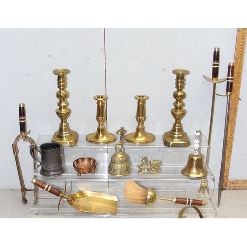 1794 - Box of assorted brassware to inc bellows