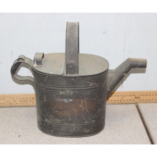 1804 - A large qty of assorted antique and later metalware, mainly copper to inc a 3 legged cauldron, oil l... 