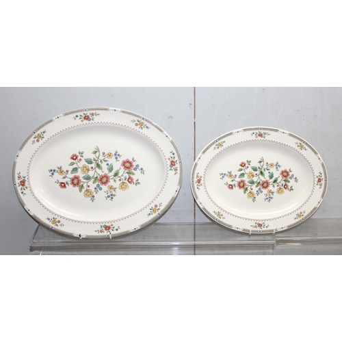 1808 - An extensive Royal Doulton 