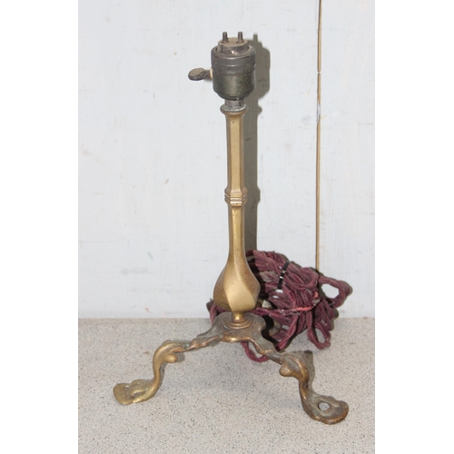 269E - An antique brass table lamp in the manner of Benson, unmarked, a hanging 3 branch silver plated chan... 