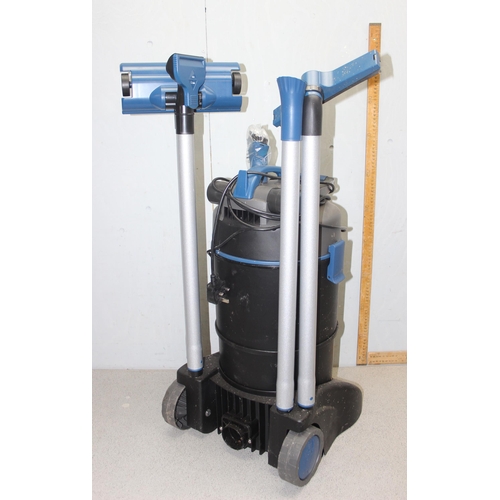 302A - Oase Pond Vac with tubing and attachments