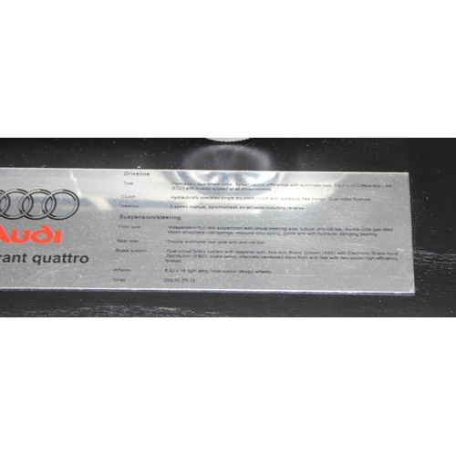 1555 - Dealer edition Audi RS4 Avant Quattro 1:24 metal dome cased model with original box