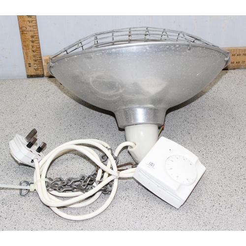 269A - 5 industrial aluminium hanging lamps with heat bulbs, each approx  30cm in diameter