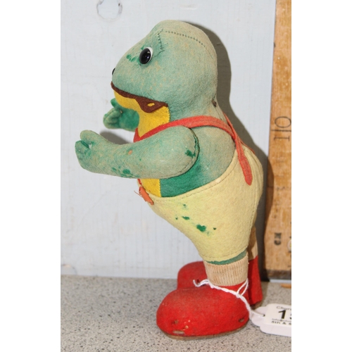 1556 - Rare Kersa of Germany felt frog with original metal stud to belt, stands approx. 18cm high