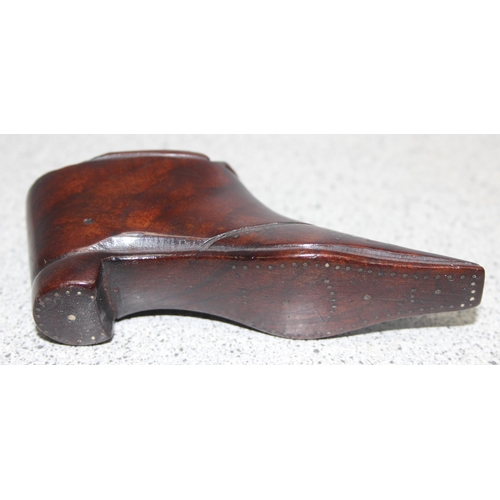 1624 - Antique wooden shoe snuff box, likely early 19th century