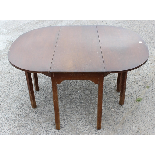 42 - An antique mahogany dropleaf or gate leg table, possibly a smaller wake table, approx 148cm wide x 7... 