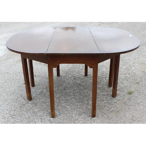 42 - An antique mahogany dropleaf or gate leg table, possibly a smaller wake table, approx 148cm wide x 7... 