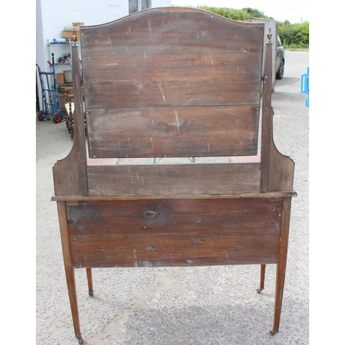 37 - An Edwardian mahogany Sheraton Revival dressing table with mirror, approx 106cm wide x 153cm tall x ... 