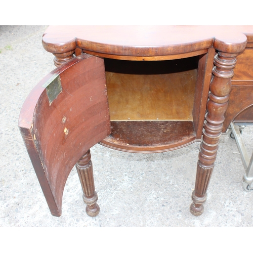 48 - A George IV / Regency period mahogany sideboard, circa 1825, strongly in the manner of Gillows. Rais... 