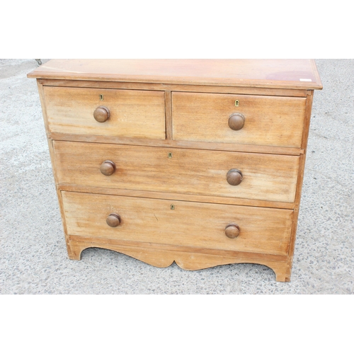 22 - A 19th century light mahogany 2 over 2 chest of drawers with bun handles, approx 107cm wide x 89cm t... 