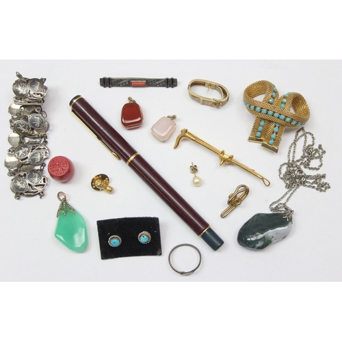 1103 - Qty of assorted costume jewellery to inc a silver niello bracelet, silver marcasite brooch, Parker f... 