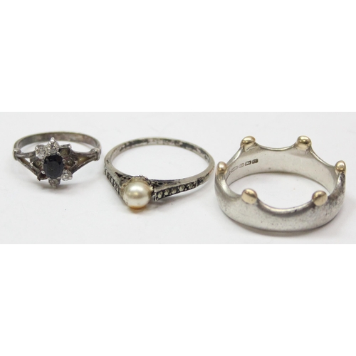 1110 - 6 assorted silver rings to inc a coronet wedding band marked for Birmingham 2002, approx size U, a f... 