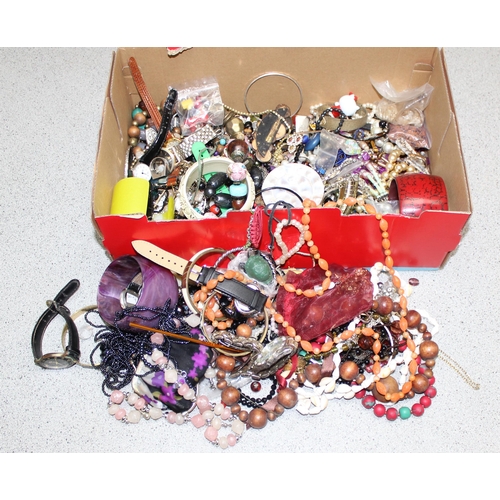 1105A - Qty of costume jewellery to incl watches, approx 3kg gross