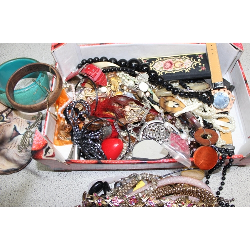 1106A - Qty of costume jewellery to incl watches, approx 1.8kg gross