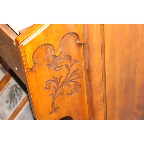 6 - An early 20th century mahogany cased American pedal organ, by The Estey Organ Company, Brattleboroug... 