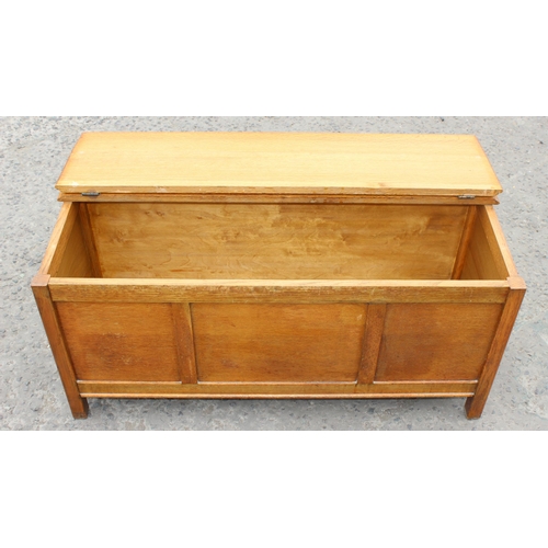 63 - An early 20th century light oak blanket box, approx 105cm wide